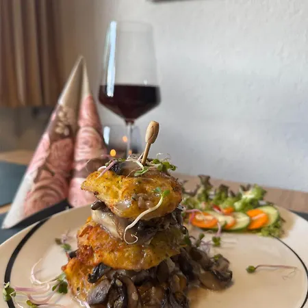 Schwanenweiher Отель Бад-Бертрих