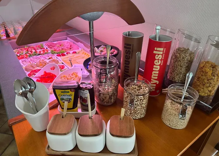 Schwanenweiher 호텔 3*